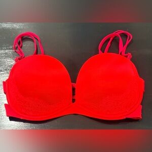 Victoria’s Secret Very Sexy Strapless 32D Red Lace Push-Up Bra